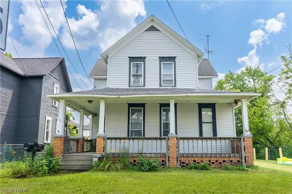 64 Diamond Avenue, Barberton, OH 44203
