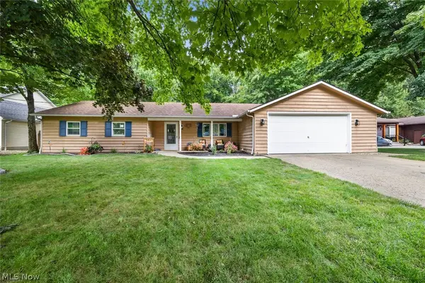 1135 Royal Drive, Amherst, OH 44001