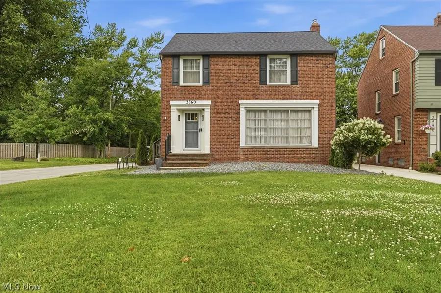 2560 Milton Road, University Heights, OH 44118 - #2