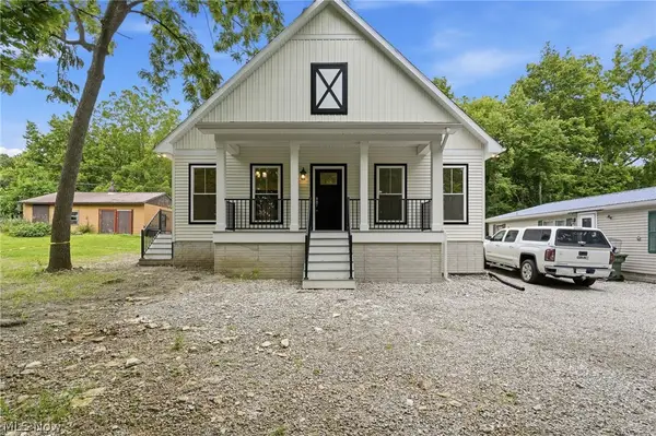 2327 S Oak Knoll Drive, Lakeside Marblehead, OH 43440