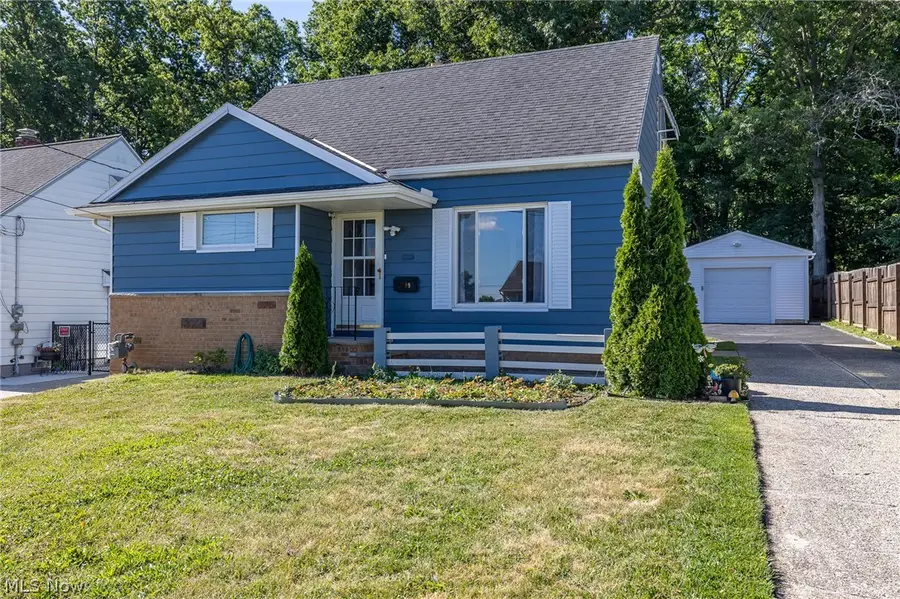 3299 Winthrop Drive, Parma, OH 44134 - #2
