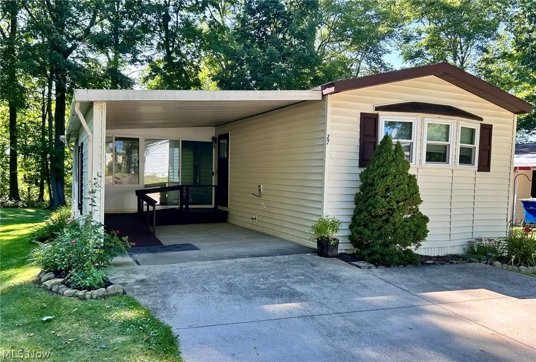 1229 Columbiana Lisbon Road #27, Columbiana, OH 44408 - #1