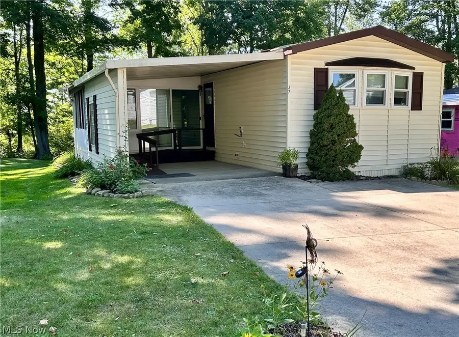 1229 Columbiana Lisbon Road #27, Columbiana, OH 44408 - #2