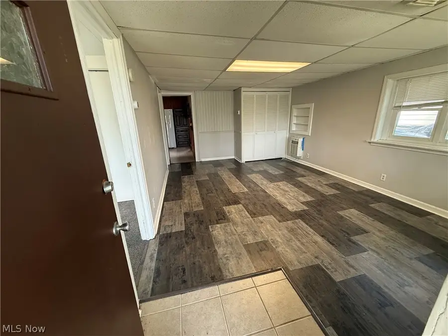 1818 Schiller Avenue, Cuyahoga Falls, OH 44223 - #2