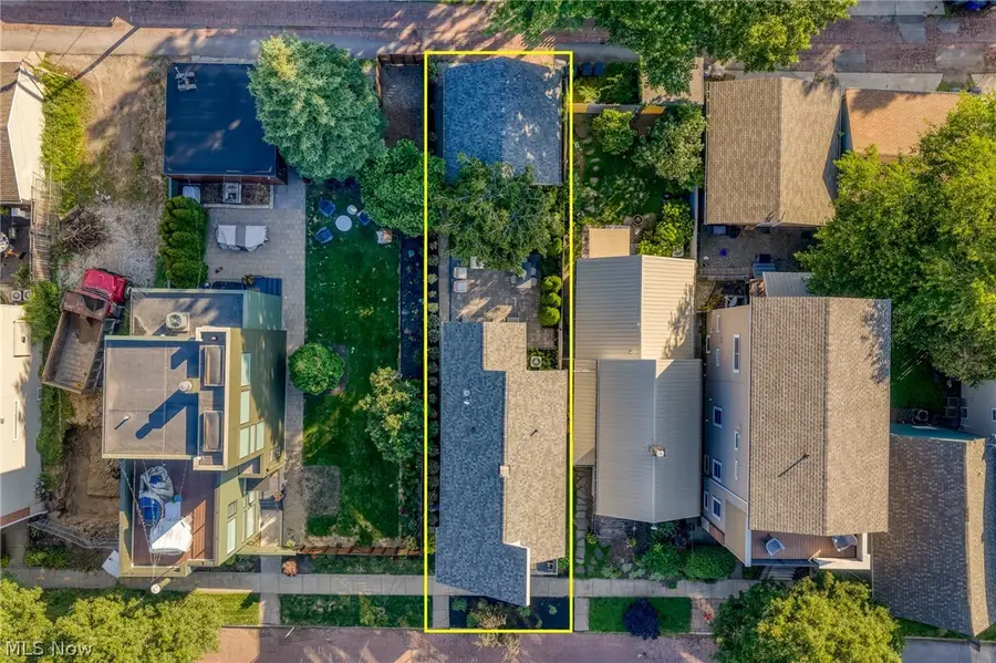 2144 W 6th Street, Cleveland, OH 44113 - #3
