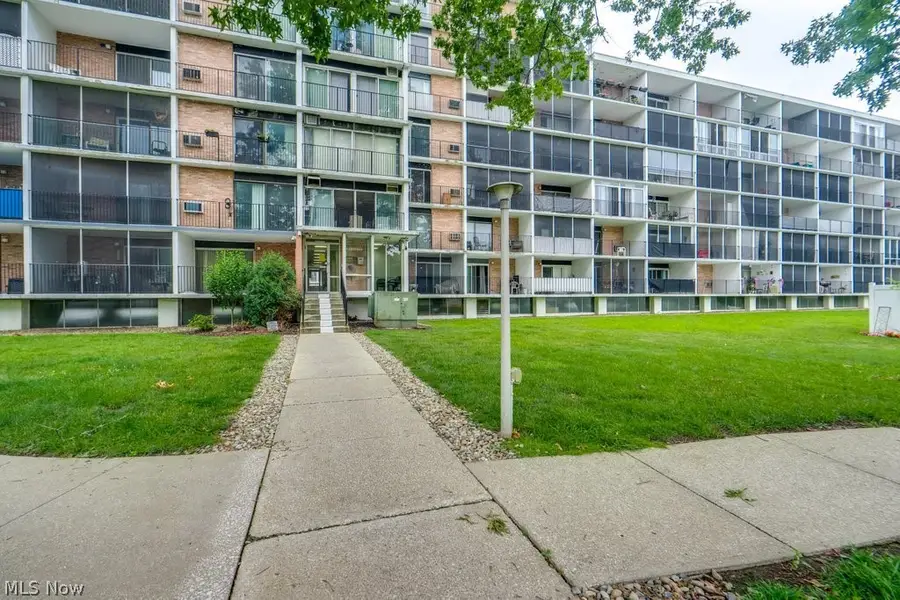 2331 E Market Street #102, Akron, OH 44312 - #3