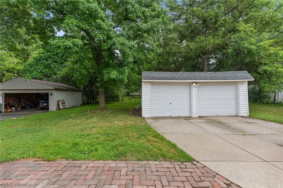 1527 Oakmount Road, South Euclid, OH 44121 - #3