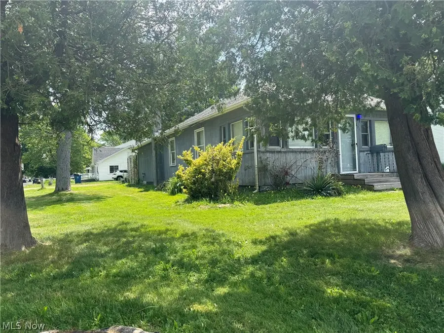 6011 Reynolds Road, Mentor On The Lake, OH 44060 - #3