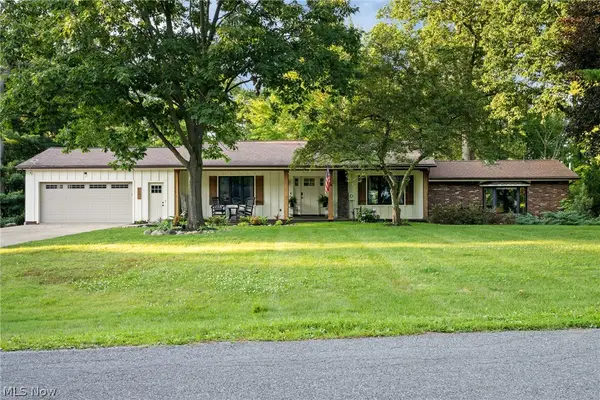 2391 Lyndon Drive, Uniontown, OH 44685