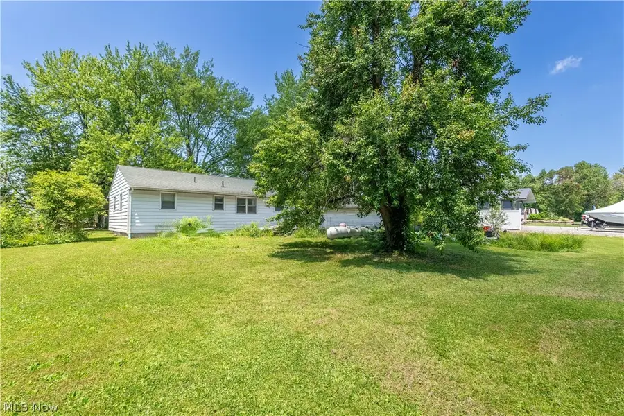 8753 S Duck Creek Road, Berlin Center, OH 44401 - #2