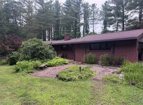 1065 Huck Road, Lowell, OH 45744