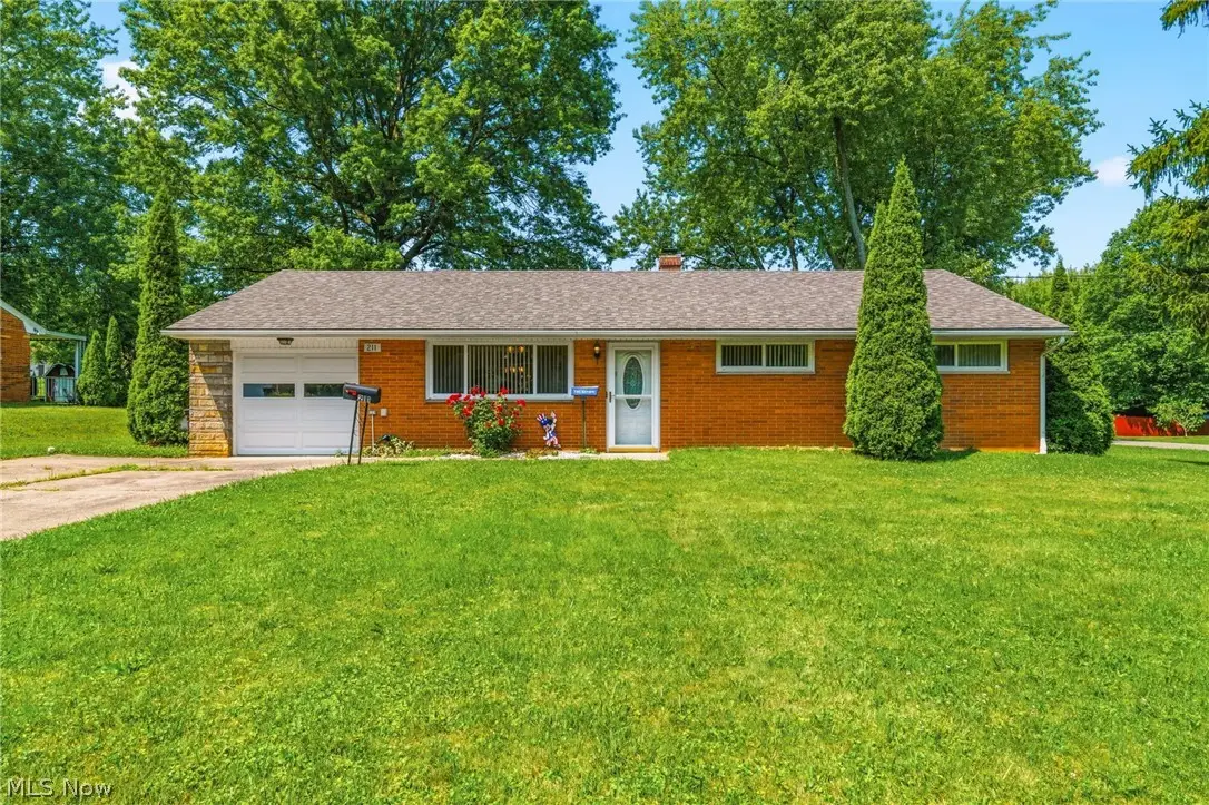 211 Laramie Street, Alliance, OH 44601 - #1