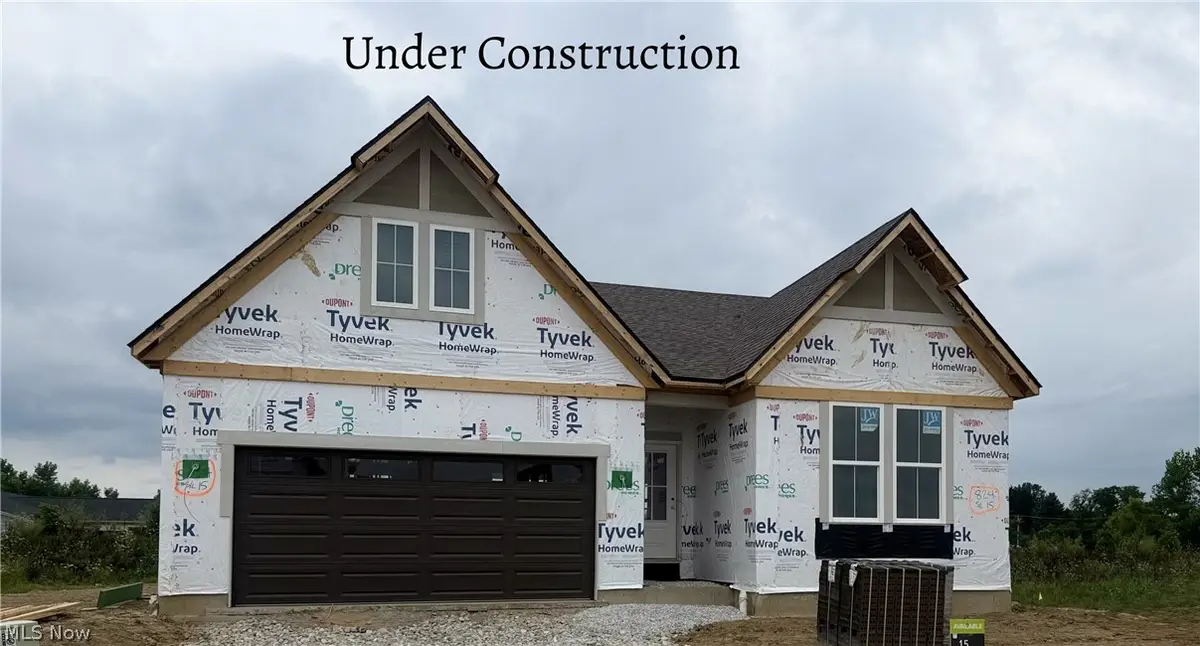 824 Colesbourne Circle, Green, OH 44685 - #1