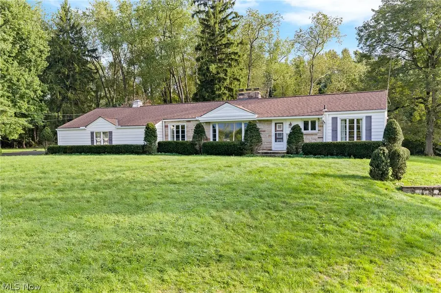 806 E Warner Road, Akron, OH 44319 - #2
