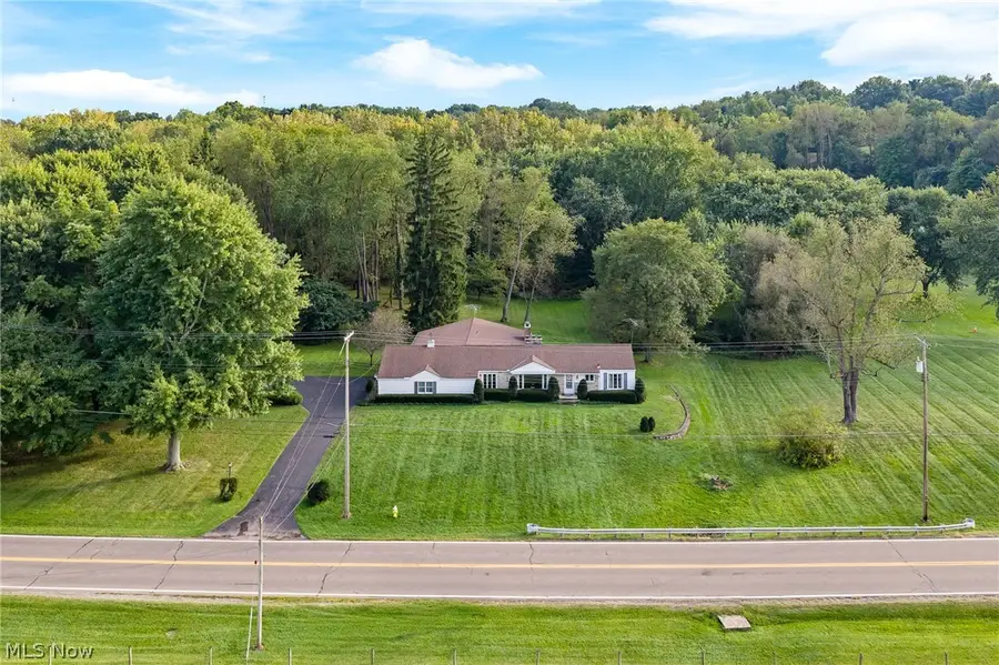 806 E Warner Road, Akron, OH 44319 - #3