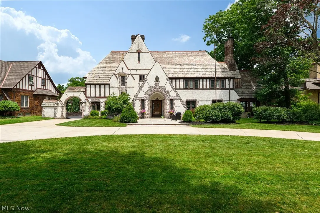 10416 Lake Avenue, Cleveland, OH 44102 - #1