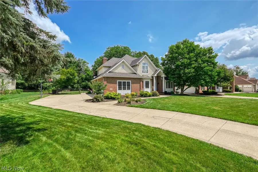 3733 Tamarisk Drive, Fairlawn, OH 44333 - #2