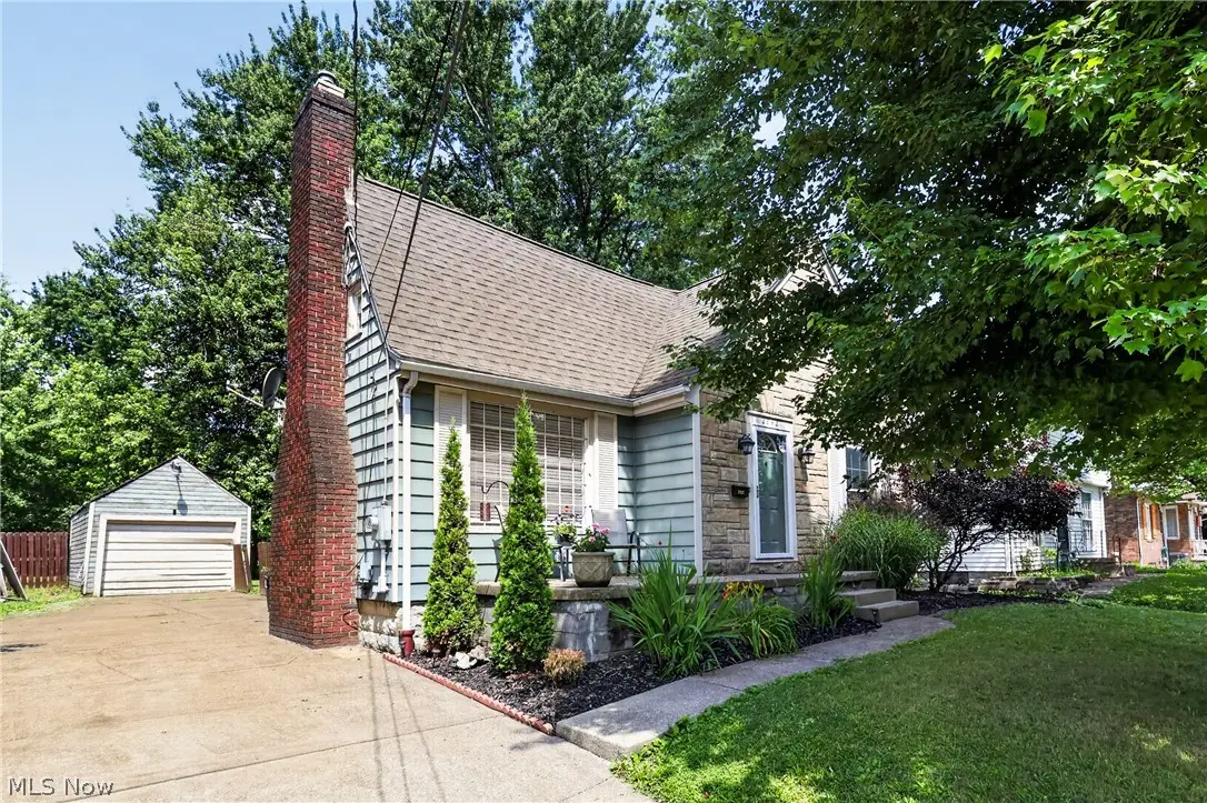 2242 Cordova Avenue, Youngstown, OH 44504 - #1