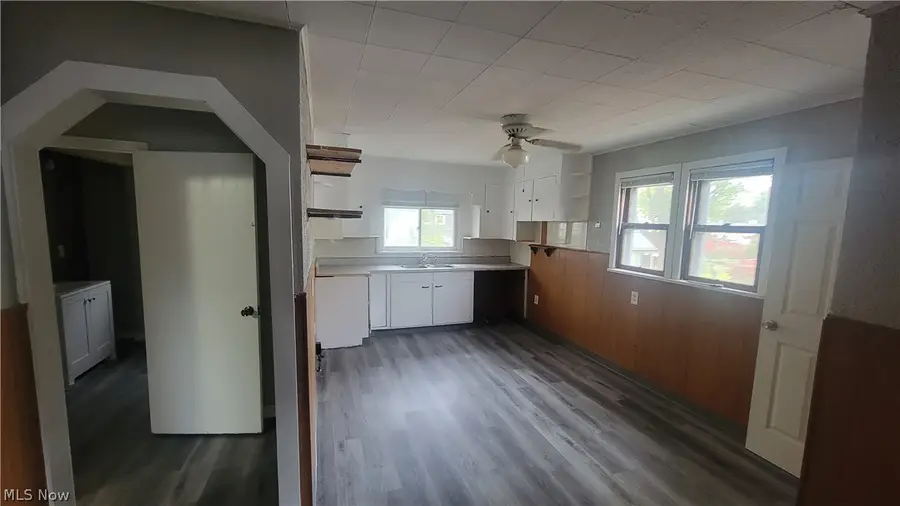 1292 Stratford Street, Barberton, OH 44203 - #2