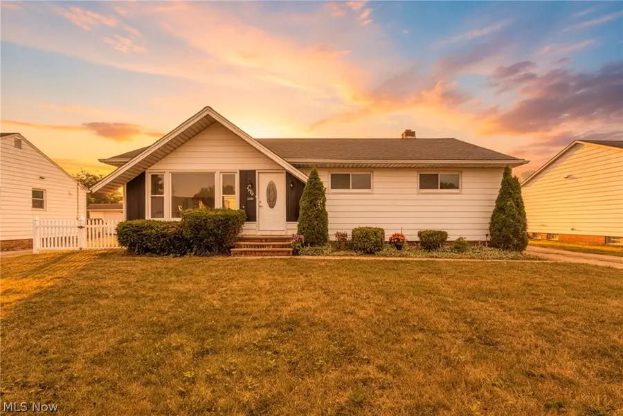 1729 Bellingham Road, Mayfield Heights, OH 44124 - #2