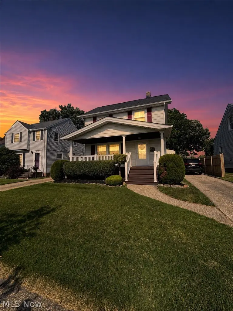 5697 W 54th Street, Parma, OH 44129 - #2