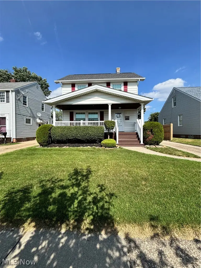 5697 W 54th Street, Parma, OH 44129 - #3