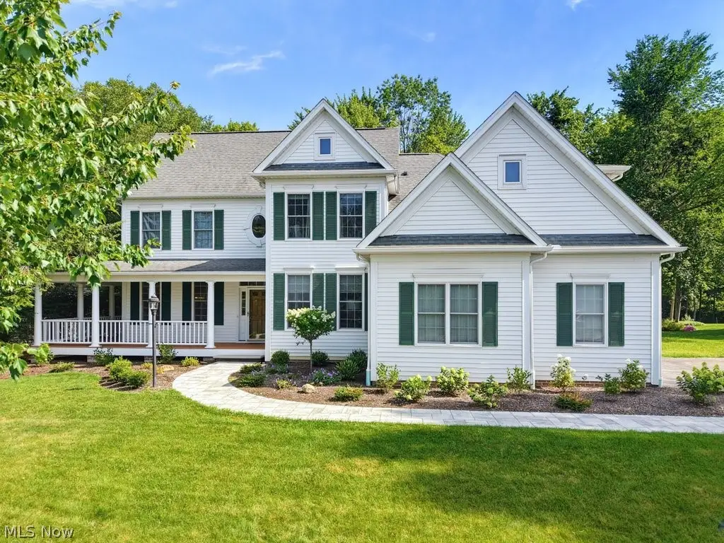 8390 Bainbrook Drive, Chagrin Falls, OH 44023 - #1