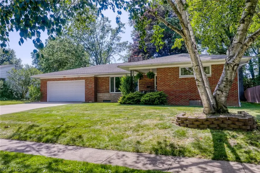 2588 17th Street, Cuyahoga Falls, OH 44223 - #2