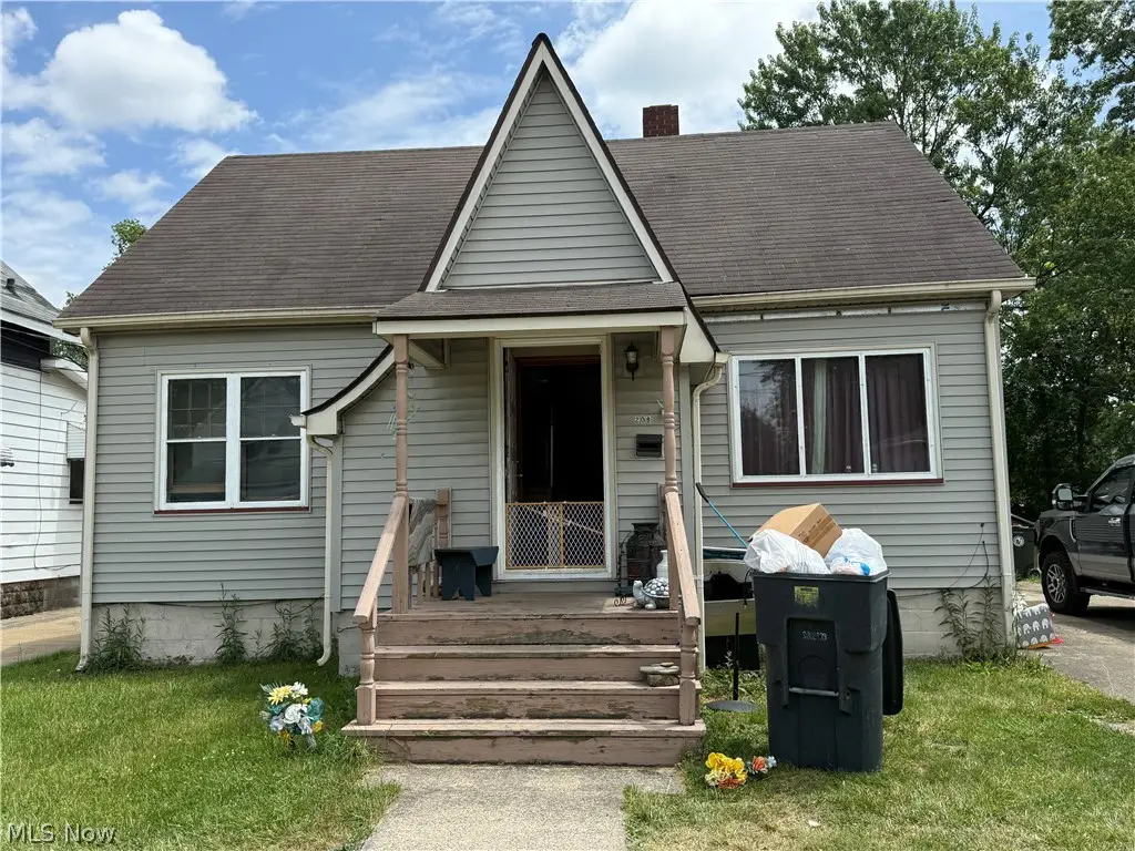 208 Oregon Nw Avenue, Warren, OH 44485 - #1
