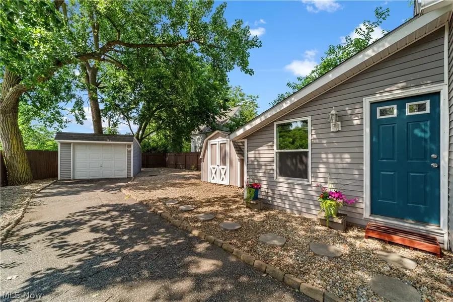 1615 Auburn Avenue, Cleveland, OH 44113 - #2