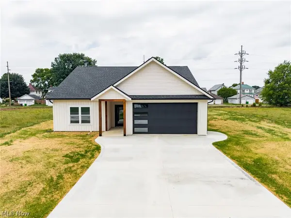 589 S 12th Street, Coshocton, OH 43812