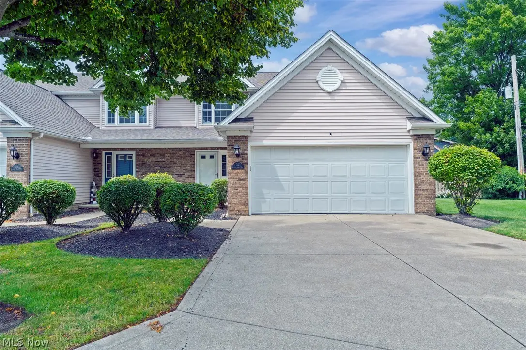 35 Sunset Cove Circle, Eastlake, OH 44095 - #1