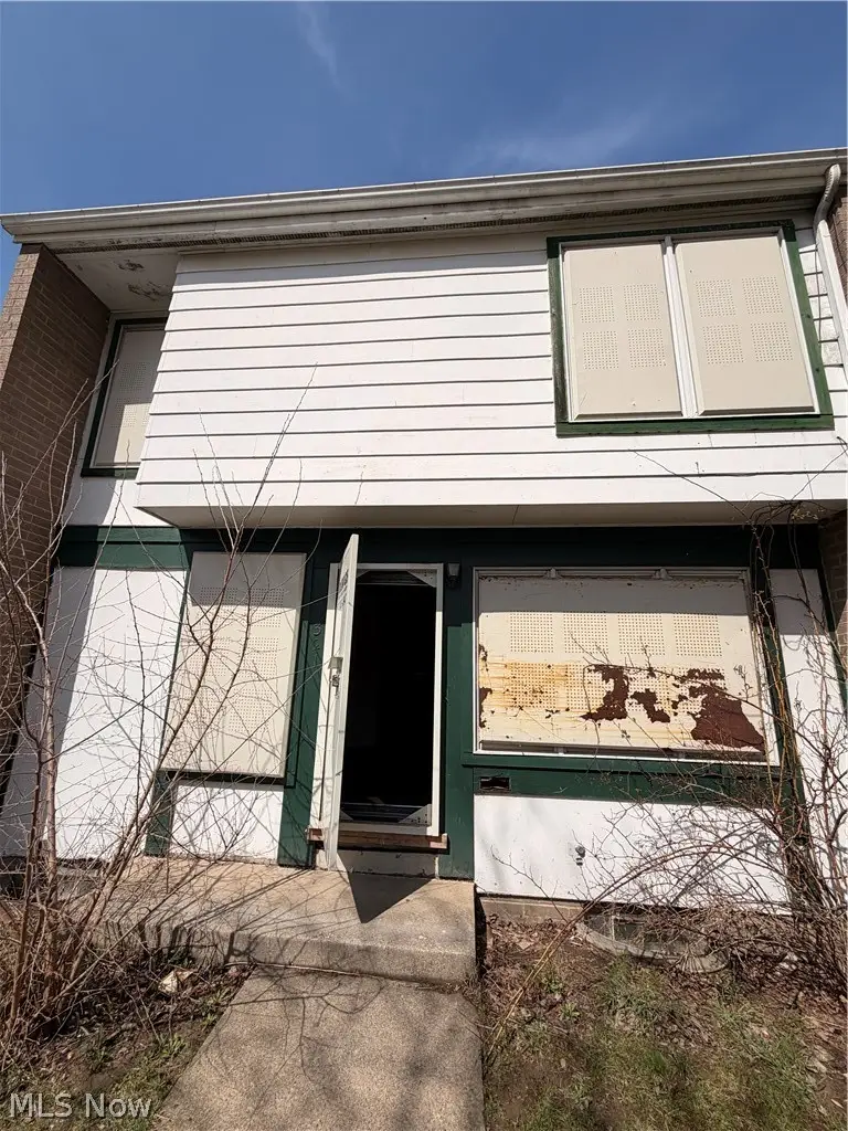 9337 Manor Avenue, Cleveland, OH 44104 - #1
