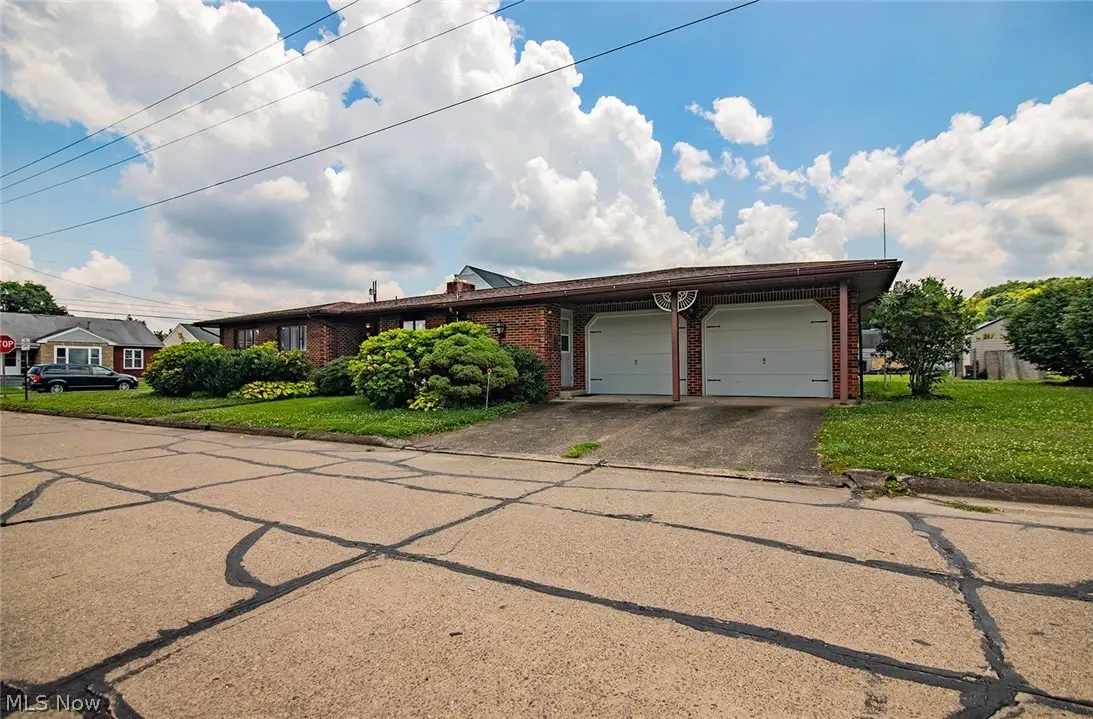 700 Victoria Avenue, Williamstown, WV 26187 - #1