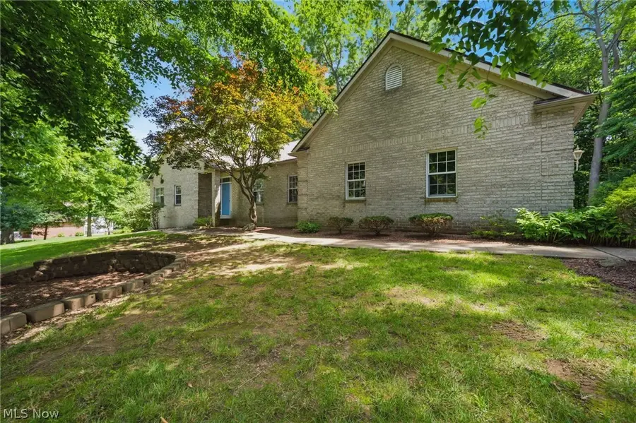 1524 Whittier Ne Street, Canton, OH 44721 - #2