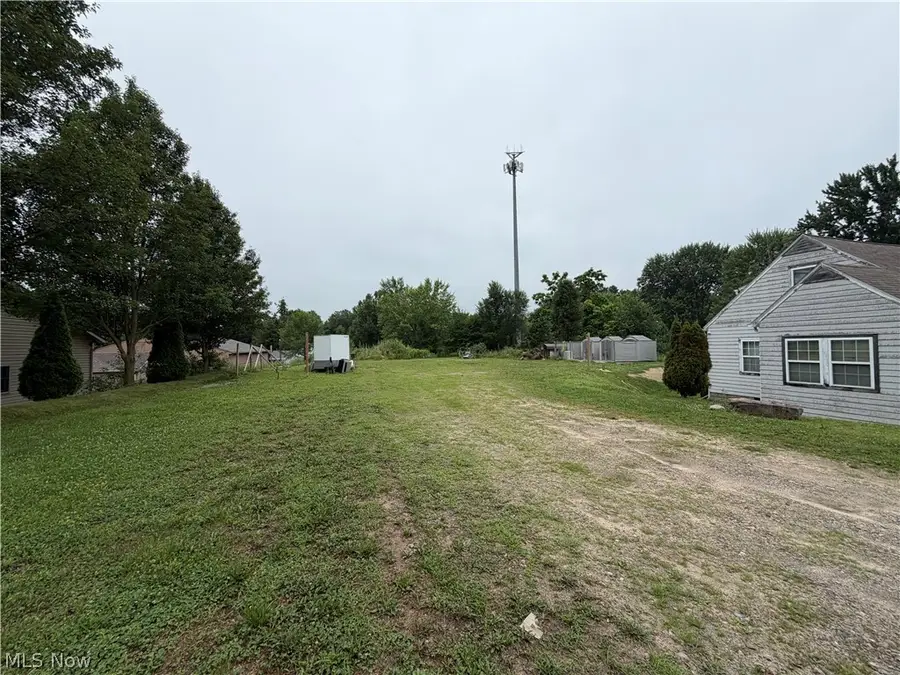 1564 Niles Cortland Road, Warren, OH 44484 - #3