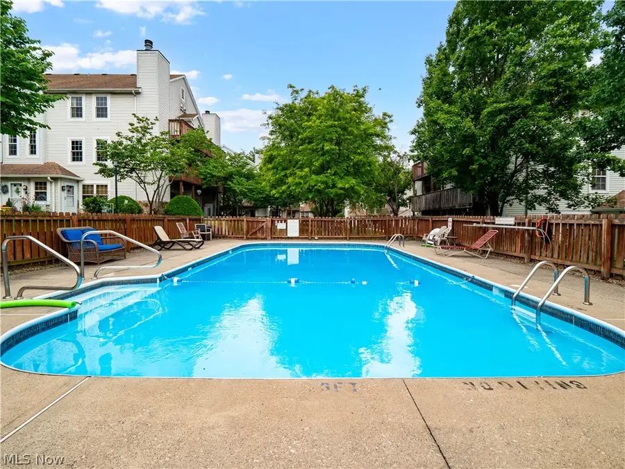 28300 Detroit Road #D3, Westlake, OH 44145 - #3