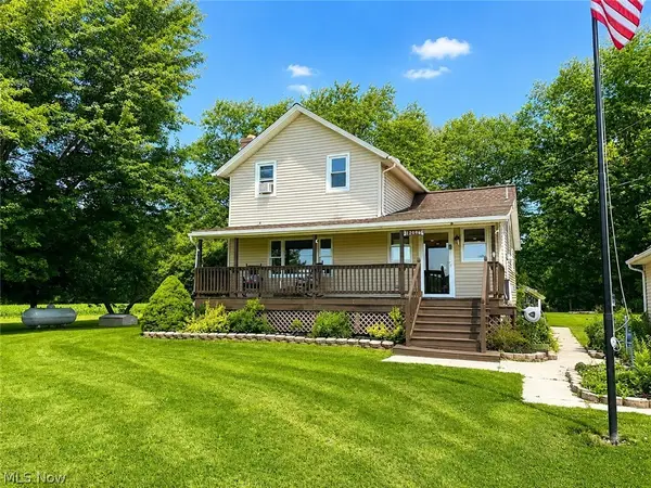 12096 Baumhart Road, Amherst, OH 44001