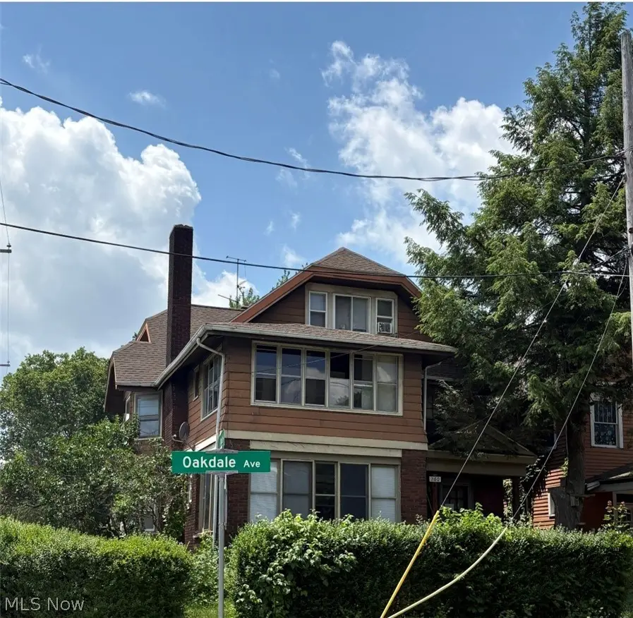 260 Oakdale Avenue, Akron, OH 44302 - #2