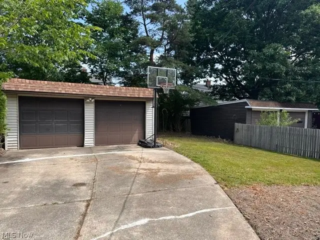4353 Groveland Road, University Heights, OH 44118 - #3