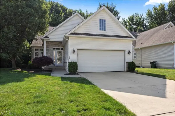 652 Lakeside Drive, Avon Lake, OH 44012