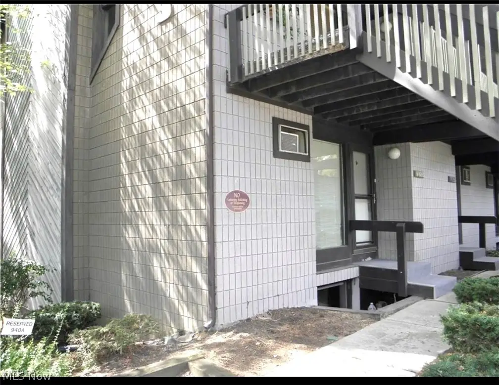 930 Snowfall Spur, Akron, OH 44313 - #1