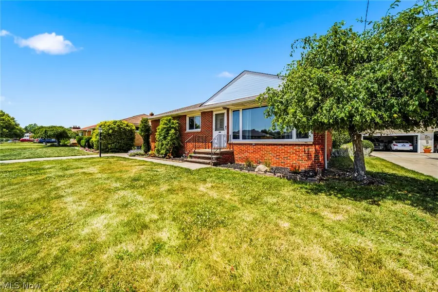 3308 Somia Drive, Parma, OH 44134 - #3