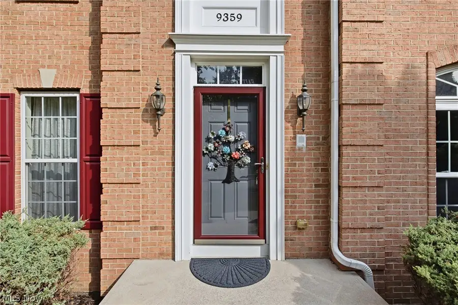 9359 Ashcroft Lane, Twinsburg, OH 44087 - #3