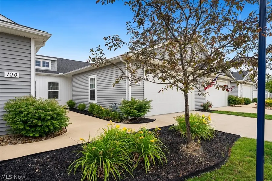 124 Acorn Lane, Elyria, OH 44035 - #2
