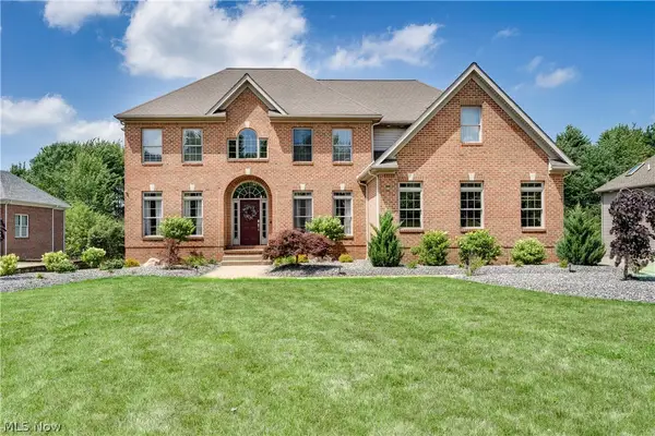 8021 Grayson Drive, Canfield, OH 44406