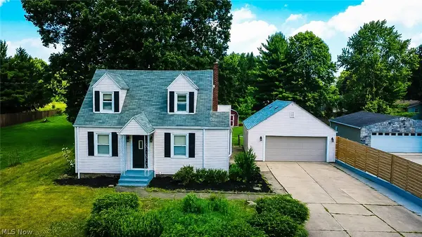 102 W Howe Road, Tallmadge, OH 44278