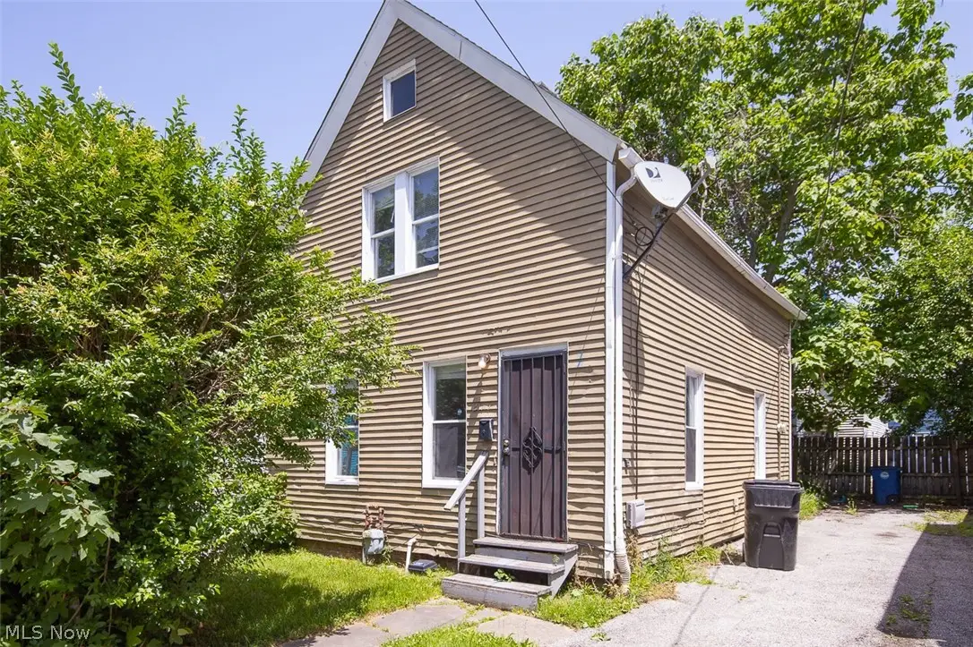 2177 W 81st Street, Cleveland, OH 44102 - #1