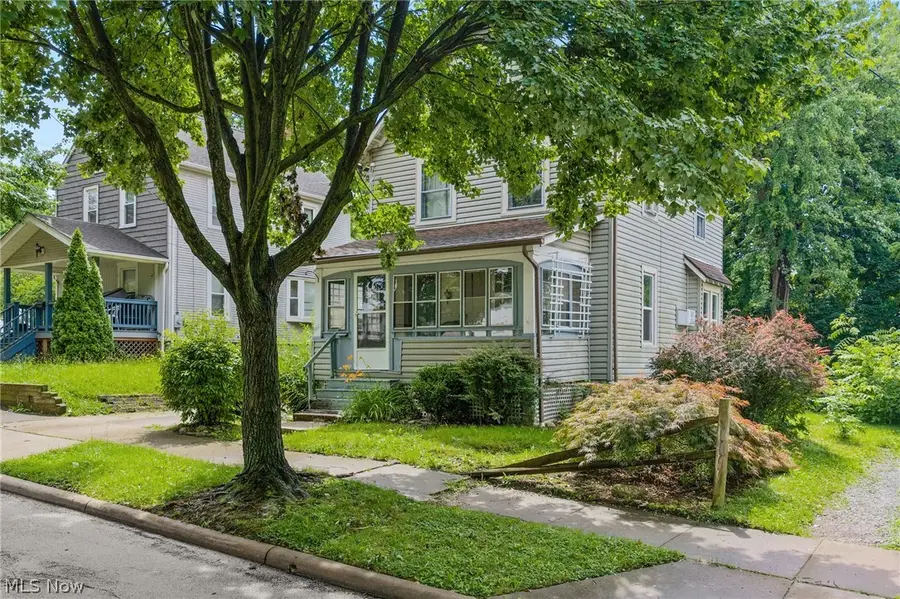 2240 12th Sw Street, Akron, OH 44314 - #3