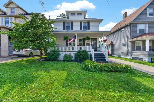 1462 Wyandotte Avenue, Lakewood, OH 44107